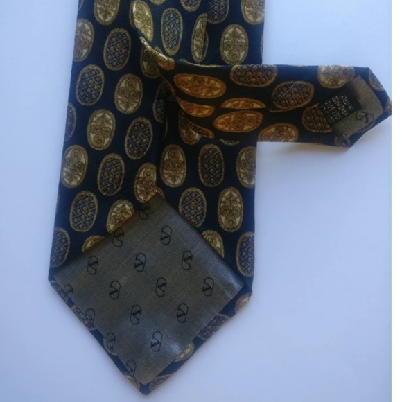🇨🇦 Authentic vintage Valentino silk tie - Picture 3 of 8